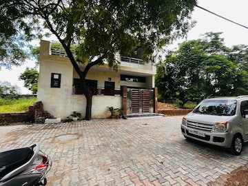  Plot – Exterior View View at Bhondsi - for Sale