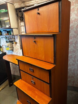 Furnished Amenities in 1 RK Apartment at Adarsh Nagar Society, Worli – for Rent