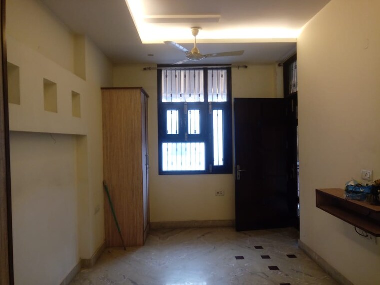 Room, paschim vihar 2 Bedroom 756 Sq.Ft. Builder Floor In Paschim Vihar Delhi 9270713