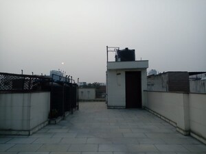 Terrace in 2 BHK Builder Floor at Paschim Vihar – for Sale