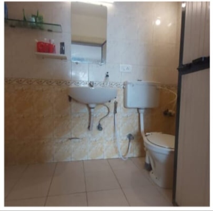 Bathroom, versova-shubham-karoti-chs 4 Bedroom 1250 Sq.Ft. Apartment In Andheri West Mumbai 9270717