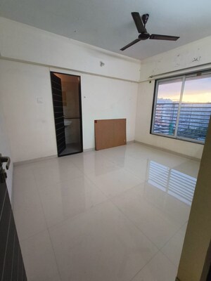 Room in 1 BHK Apartment at Om Guru Krupa, Ghatkopar East – for Rent