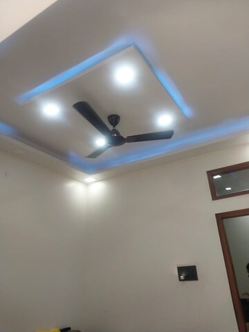 1 BHK Builder Floor For Rent in Paschim Vihar