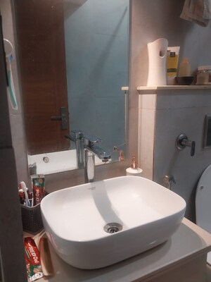 Bathroom in 1 BHK Builder Floor at Paschim Vihar – for Rent