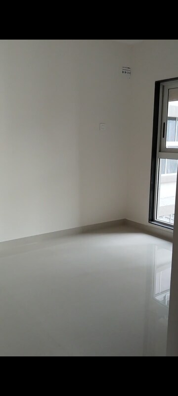 Room in 2 BHK Apartment at Nishuvi Rehab Phase, Worli – for Rent