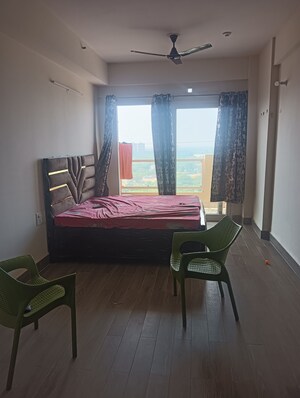 1 RK Apartment For Rent in Gaur Yamuna City, Gaur Yamuna City
