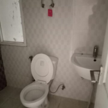Bathroom in 2 BHK Apartment at Express Zenith, Sector 77 – for Rent