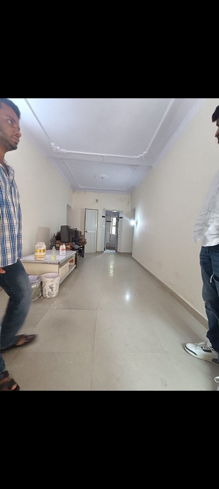 Hall, mayur vihar 1 3 Bedroom 1550 Sq.Ft. Apartment In Mayur Vihar 1 Delhi 9270833