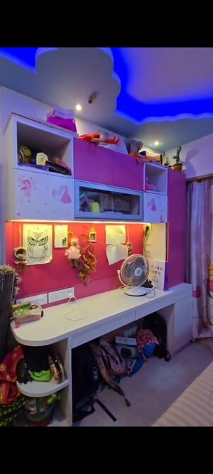 Team Area in 2 BHK Apartment at JP North, Mira Road – for Rent