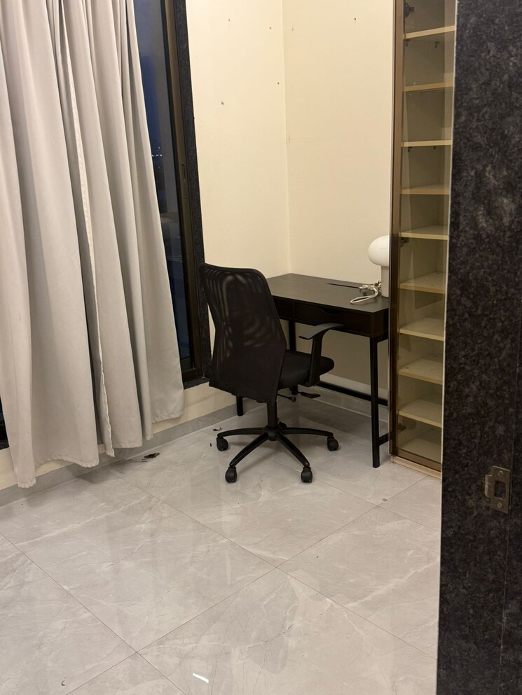 Team Area, dadar west 3 Bedroom 930 Sq.Ft. Apartment In Dadar West Mumbai 9270832