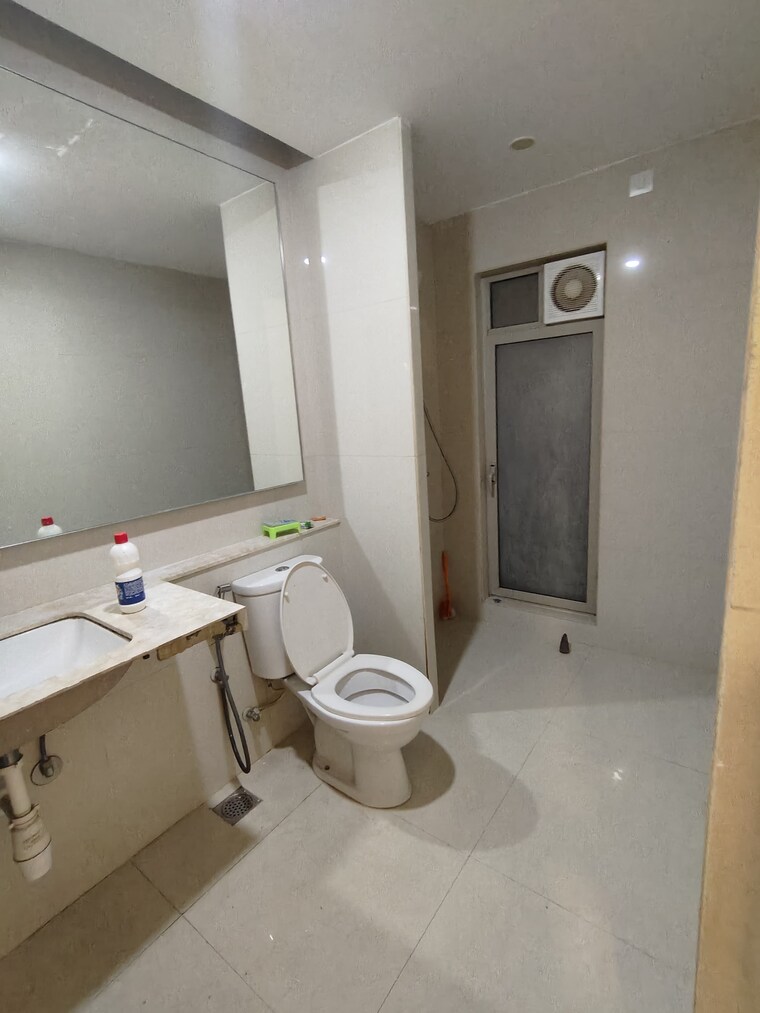 Attached Bathroom, hiranandani-fortune-city 3 Bedroom 1542 Sq.Ft. Apartment In New Panvel Navi Mumbai 9270853