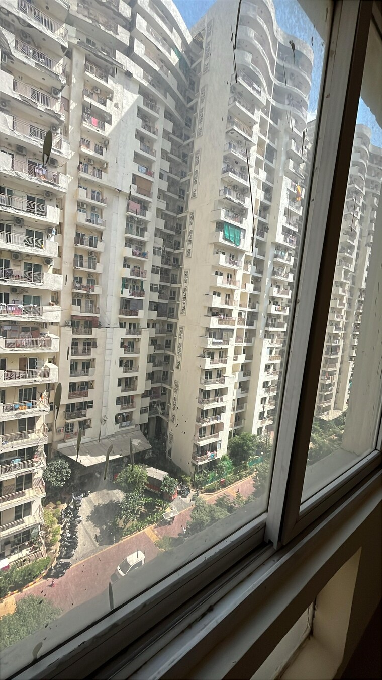 Exterior View, amrapali-silicon-city 3 Bedroom 1420 Sq.Ft. Apartment In Sector 76 Noida 9270855