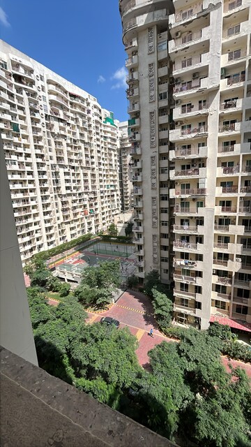 3 BHK Apartment – Exterior View View at Amrapali Silicon City, Sector 76 - for Rent