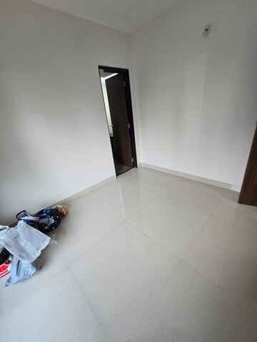 Furnished Amenities in 2 BHK Apartment at Worli – for Rent
