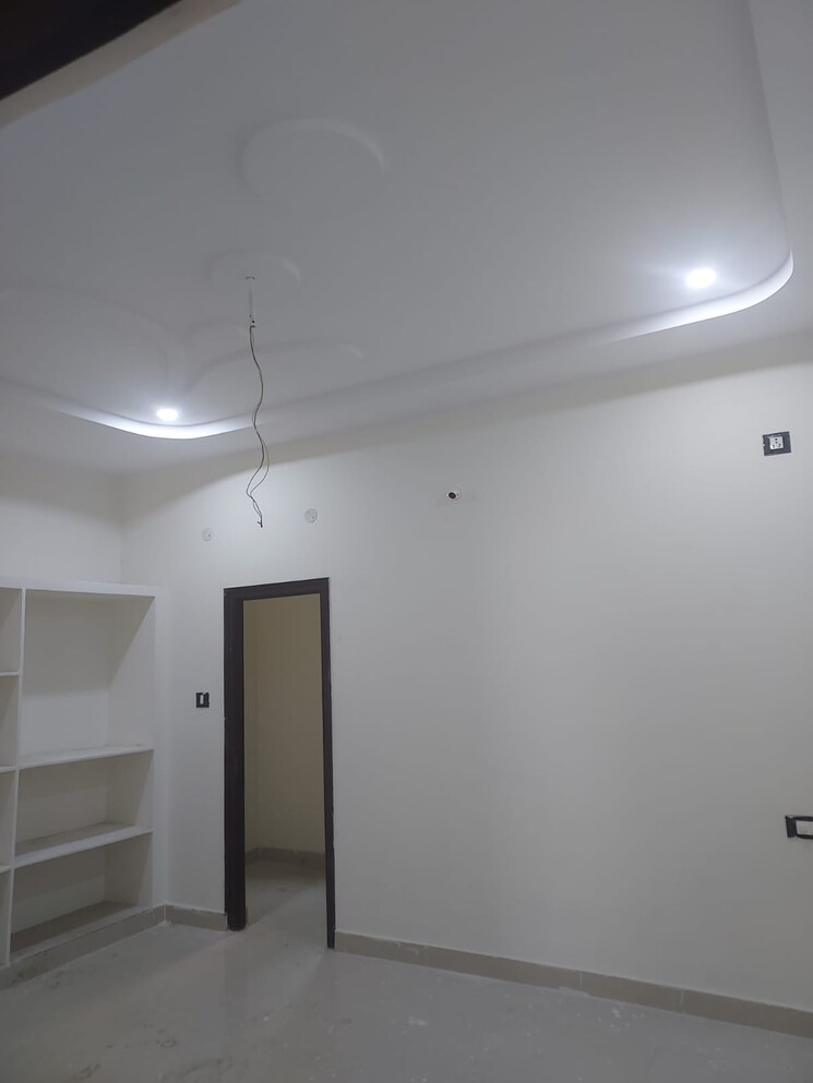Room, himayath nagar 3 Bedroom 1660 Sq.Ft. Apartment In Himayath Nagar Hyderabad 9270923