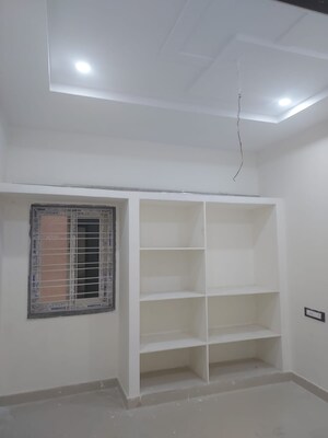 Room in 3 BHK Apartment at Himayath Nagar – for Sale