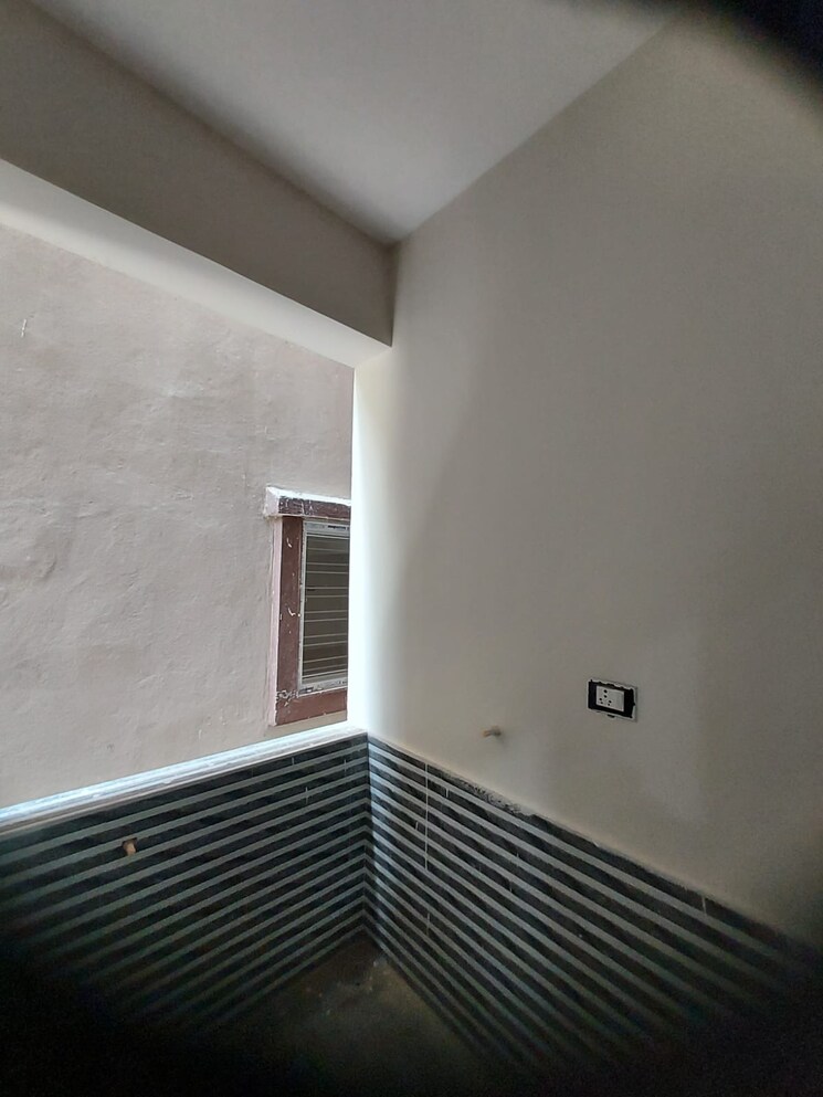 Room, himayath nagar 3 Bedroom 1660 Sq.Ft. Apartment In Himayath Nagar Hyderabad 9270923
