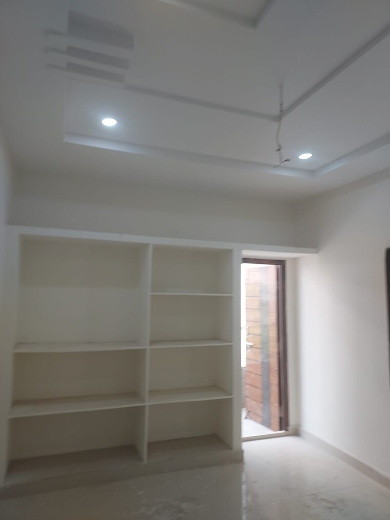 Room, himayath nagar 3 Bedroom 1660 Sq.Ft. Apartment In Himayath Nagar Hyderabad 9270923