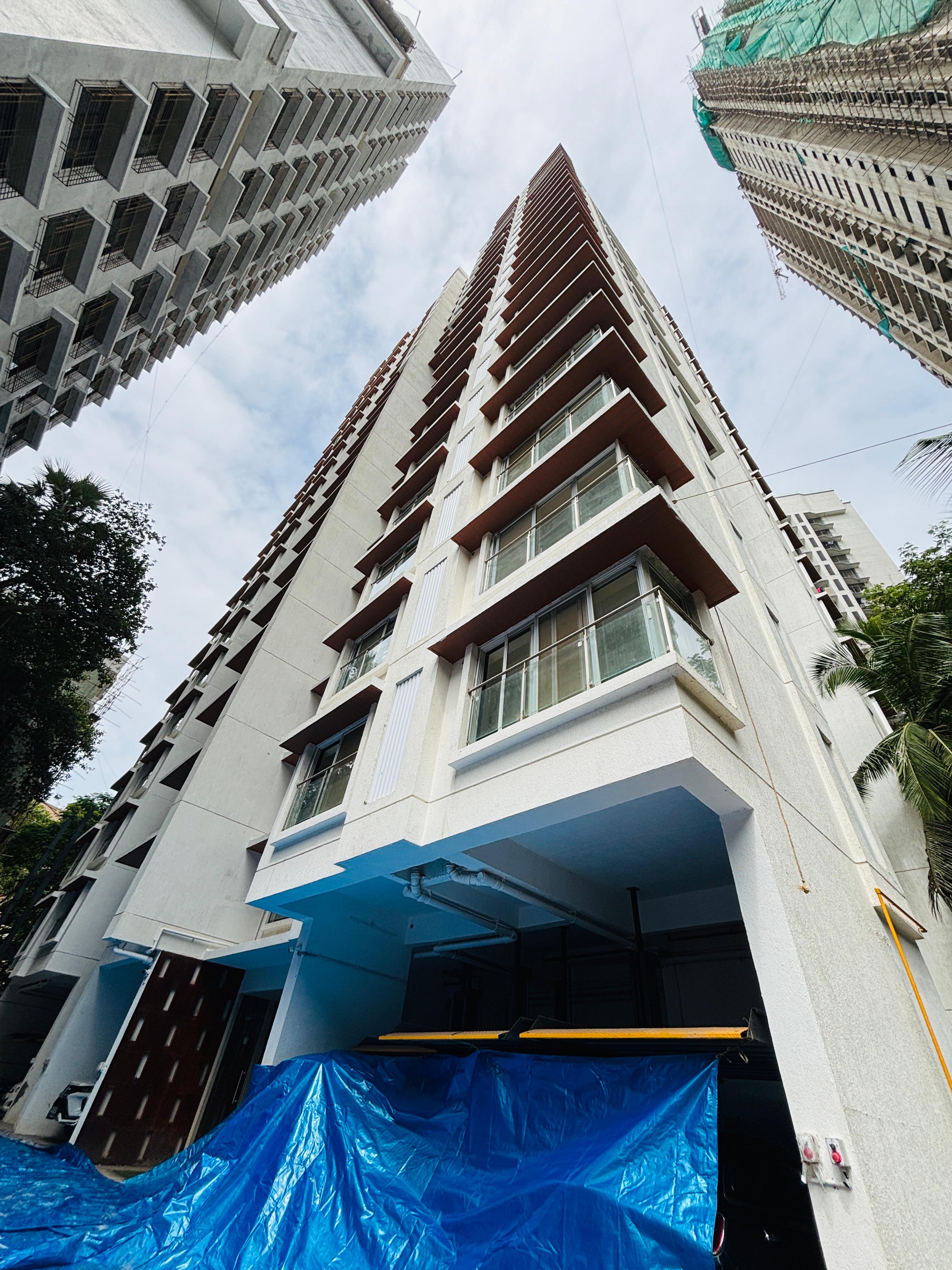 2 BHK Apartment For Rent in Je and Vee Madhuban