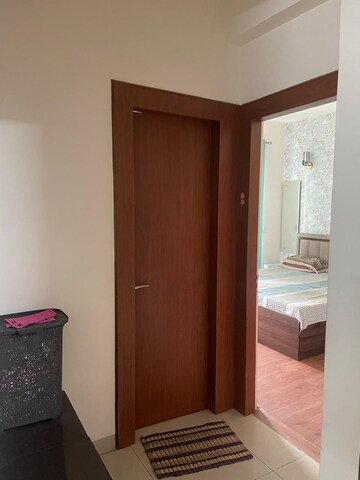 Room in 3 BHK Apartment at Emaar Palm Gardens, Sector 83 – for Sale