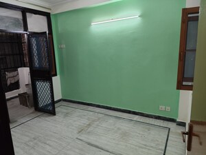 Room in 2 BHK Builder Floor at Param Puri – for Rent