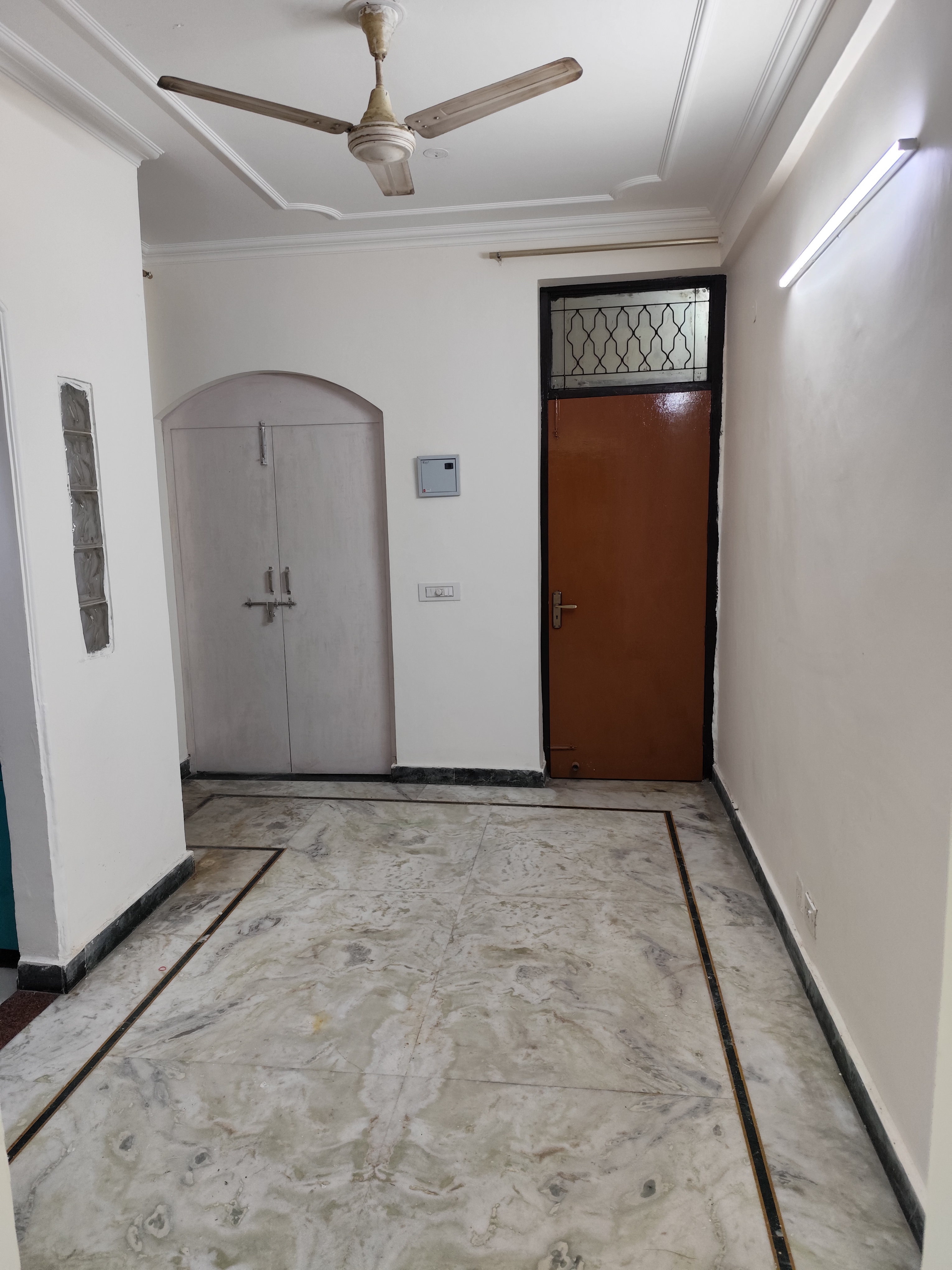 2 BHK + Pooja Room,Extra Room Builder Floor For Rent in S-98 White House Parampur