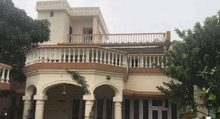 Exterior View, aliganj 6+ Bedroom 4000 Sq.Ft. Villa In Aliganj Lucknow 9270997