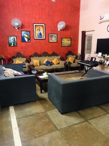 Living Room in 6+ BHK Villa at Aliganj – for Sale