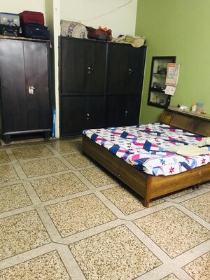 Bedroom in 6+ BHK Villa at Aliganj – for Sale