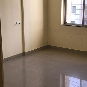 Room in 2 BHK Apartment at Essen Shonest Towers, Wakad – for Rent