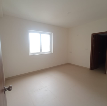 Room in 3 BHK Apartment at Kr Puram – for Sale