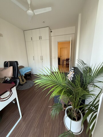 Team Area in 2.5 BHK Apartment at M3M Marina, Sector 68 – for Rent