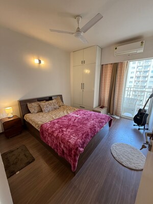 Bedroom in 2.5 BHK Apartment at M3M Marina, Sector 68 – for Rent