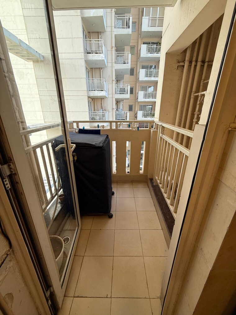 Balcony, m3m-marina 2.5 Bedroom 1200 Sq.Ft. Apartment In Sector 68 Gurgaon 9271030