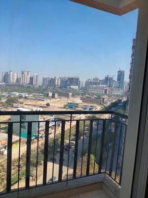 Swimming Pool in 3 BHK Apartment at Amrapali Terrace Homes, Tech Zone 4 Greater Noida – for Rent