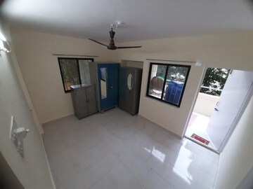 Bedroom in 2 BHK Apartment at Rahul Towers, Kothrud – for Rent