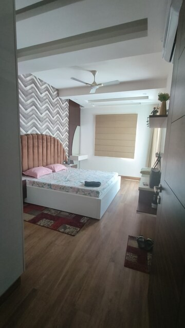 Bedroom in 3 BHK Apartment at Ansal Esencia - Sovereign Floors, Sector 67 – for Rent