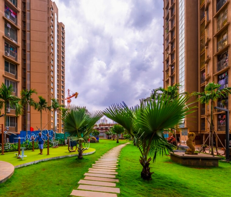 Garden, gurukrupa-marina-enclave 2 Bedroom 618 Sq.Ft. Apartment In Malad West Mumbai 9271060