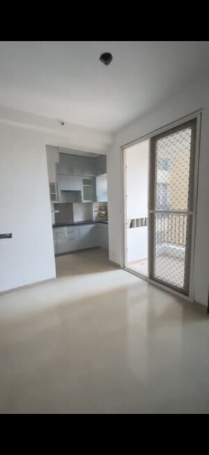 Room in 2 BHK Apartment at Nirala World Estate I, Tech Zone 4 Greater Noida – for Sale