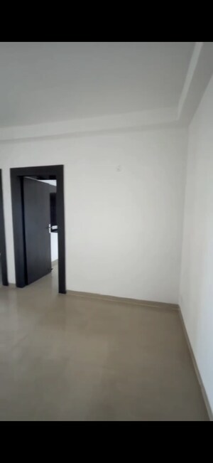 Room in 2 BHK Apartment at Nirala World Estate I, Tech Zone 4 Greater Noida – for Sale