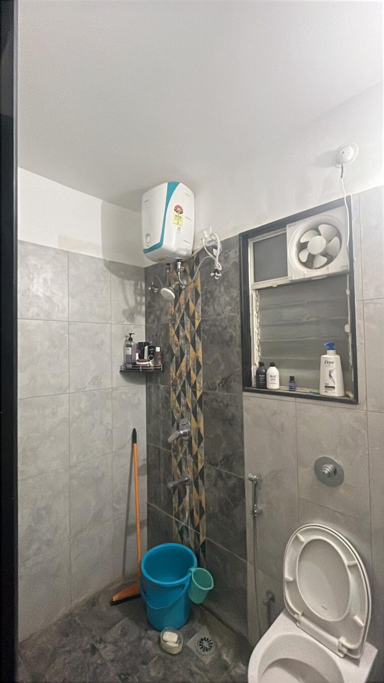 Bathroom, vilas-javdekar-yashone-hinjawadi-phase-1 2 Bedroom 650 Sq.Ft. Apartment In Hinjewadi Pune 9271135