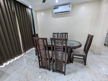 Staircase in 2 BHK Apartment at Saket – for Rent