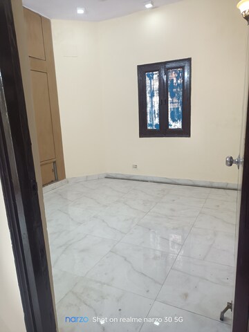 Room in 3 BHK Apartment at Ip Extension – for Rent