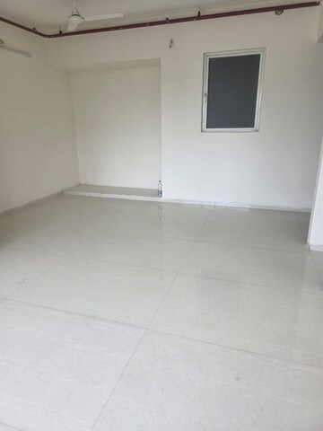 Room in 3 BHK Apartment at Vijay Orovia, Ghodbunder Road – for Sale