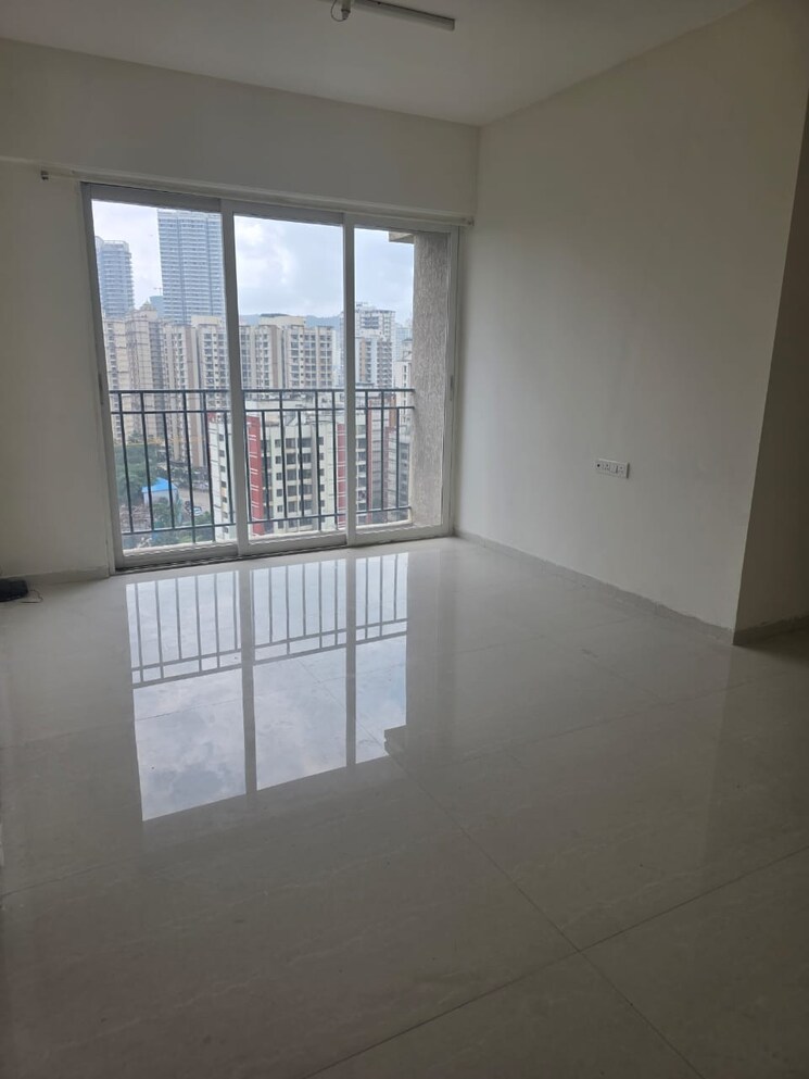 Room, vijay-orovia 3 Bedroom 1200 Sq.Ft. Apartment In Ghodbunder Road Thane 9271150