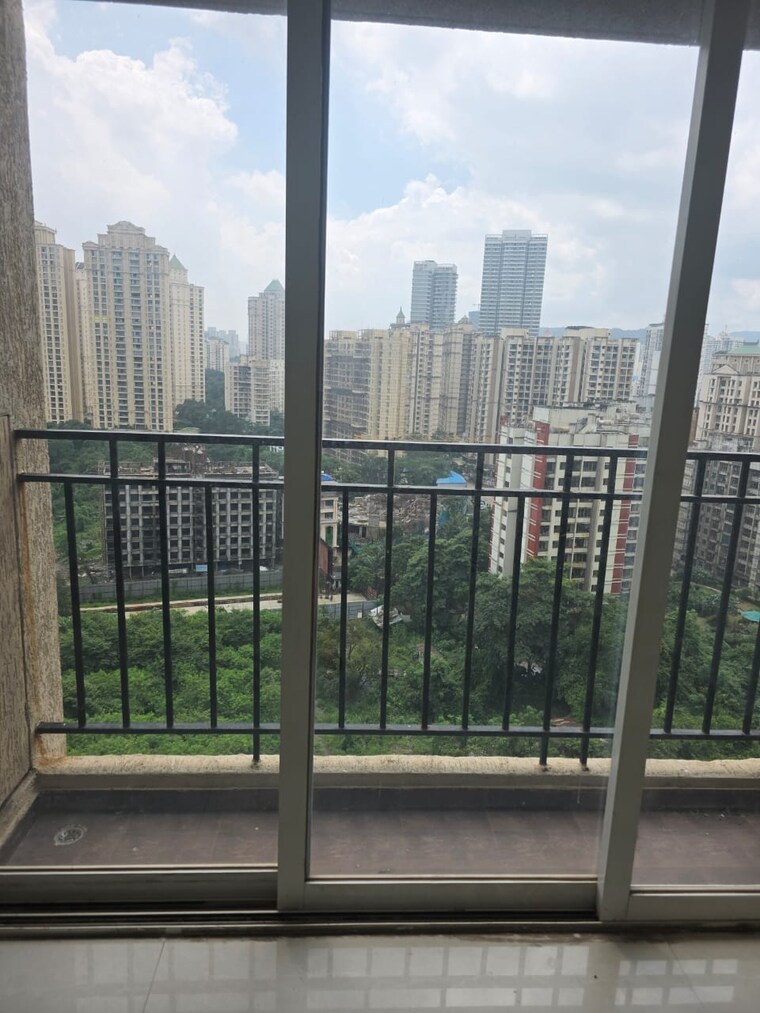 Balcony, vijay-orovia 3 Bedroom 1200 Sq.Ft. Apartment In Ghodbunder Road Thane 9271150
