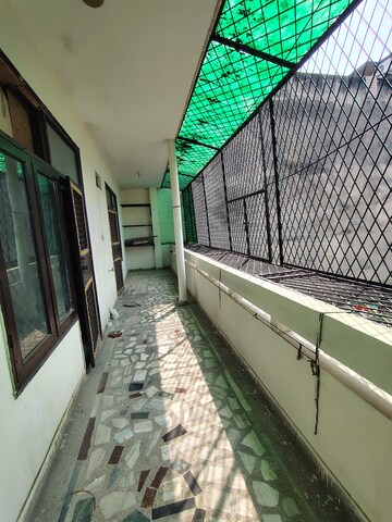 Balcony in 3 BHK Builder Floor at Green Fields Colony – for Rent
