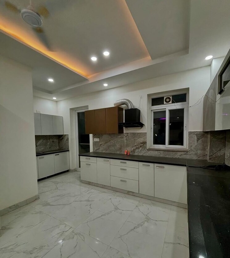 Kitchen, bp-homes 3 Bedroom 250 Sq.Yd. Builder Floor In Sector 85 Faridabad 9271182