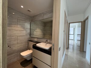 Bathroom in 5 BHK Apartment at Rustomjee Crown, Prabhadevi – for Rent