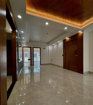 Room in 3 BHK Builder Floor at BP Homes, Sector 85 – for Sale